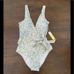 Summersalt Women’s 6 Swimsuit One Piece